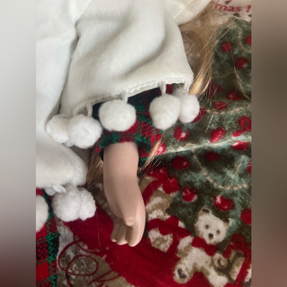 VINTAGE PORCELAIN HOLIDAY DOLL WITH STAND - Picture 9 of 13